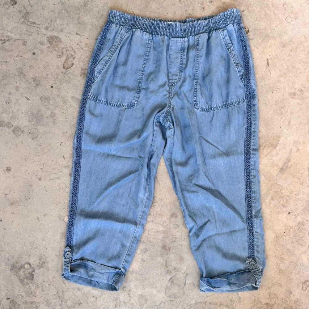 Coldwater Creek Light Blue Tencel Elastic Waist Cropped Pull On Pants Size 10P